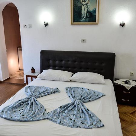 Отель Casa Sinani Улцинь Экстерьер фото