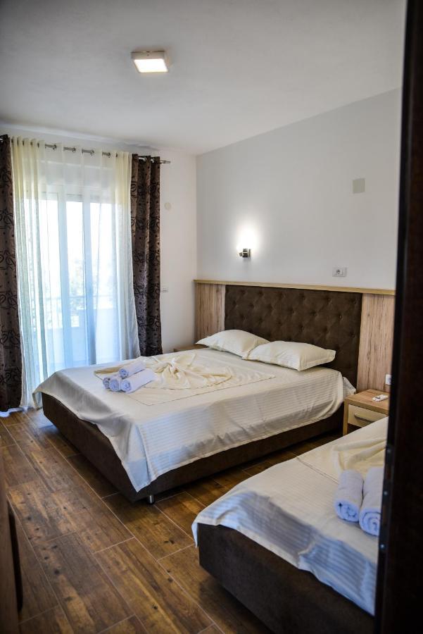 Отель Casa Sinani Улцинь Экстерьер фото
