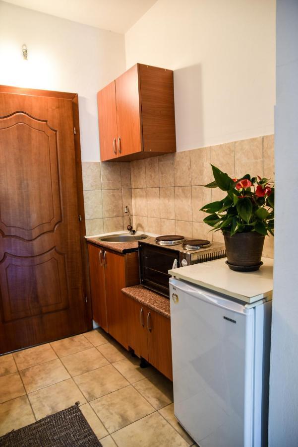 Отель Casa Sinani Улцинь Экстерьер фото